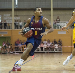 Barça Lassa-UCAM Murcia: Victoria en el último segundo (72-70)
