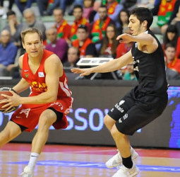 UCAM Murcia rompe su mala racha (82-71)