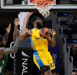 El Maccabi pone contra las cuerdas al Panathinaikos, 85-83 [1-2]