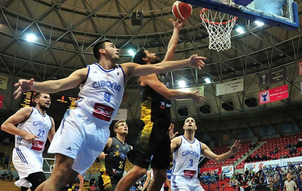 El Iberostar Tenerife se da un festín histórico en su estreno en la Basketball Champions League