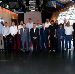 La dirección arbitral explica las nuevas reglas a los clubes