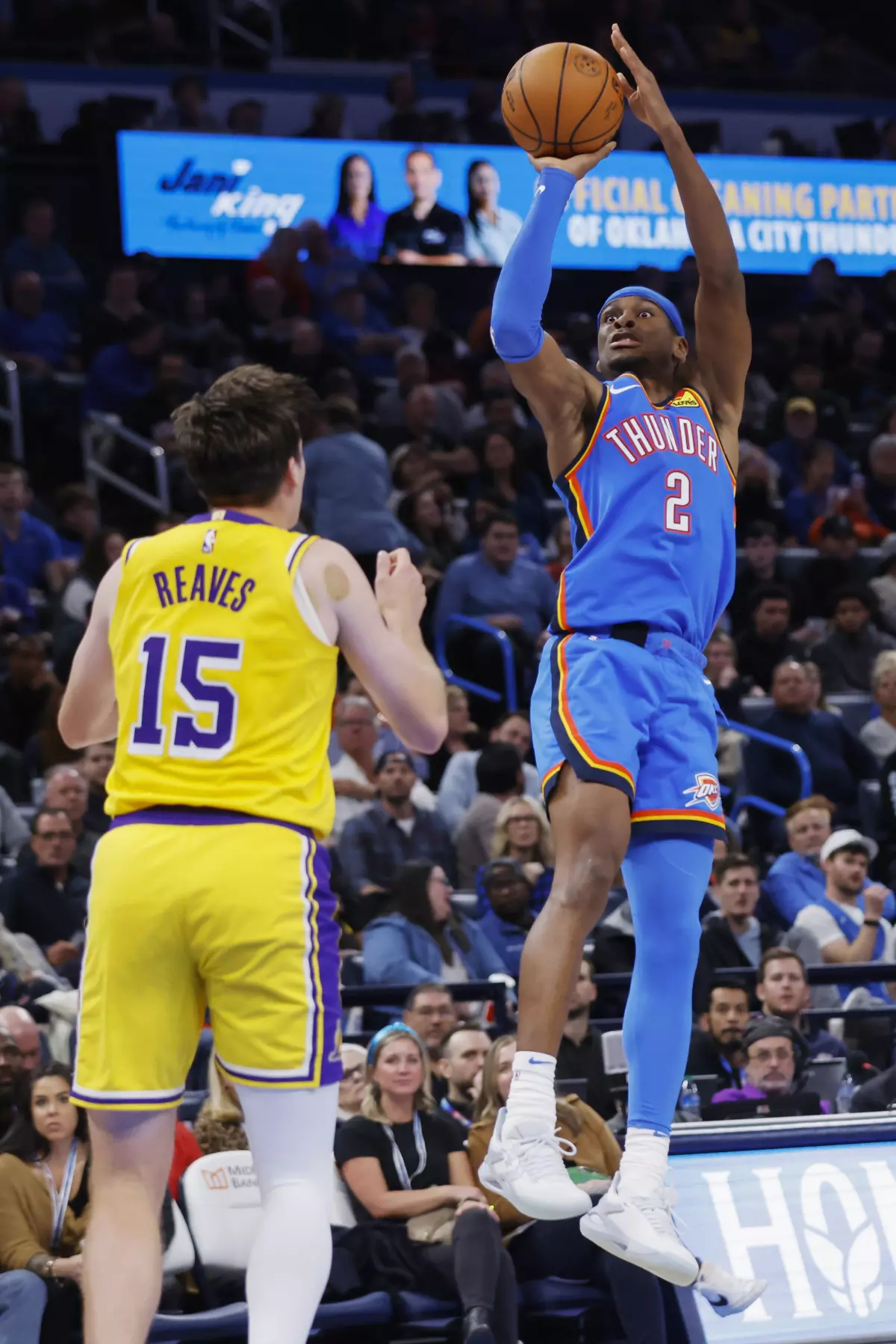 Unos Thunder en categoría F4, devastan a los Lakers