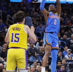 Unos Thunder en categoría F4, devastan a los Lakers