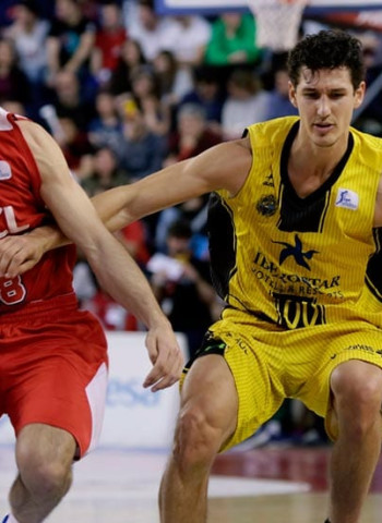 El ICL Manresa gana de nuevo en un partido vibrante ante el Iberostar Tenerife