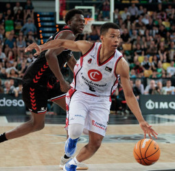 Trae Bell-Haynes, Jugador de la Jornada 32