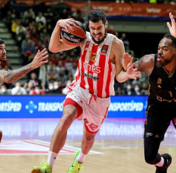 El Estrella Roja supera al Bayern Múnich (81-78)