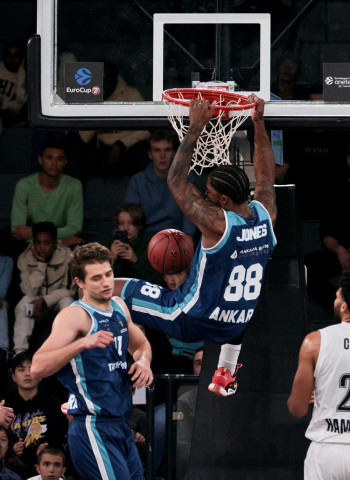 El Anadolu Efes, muy interesados en el interior Tyrique Jones