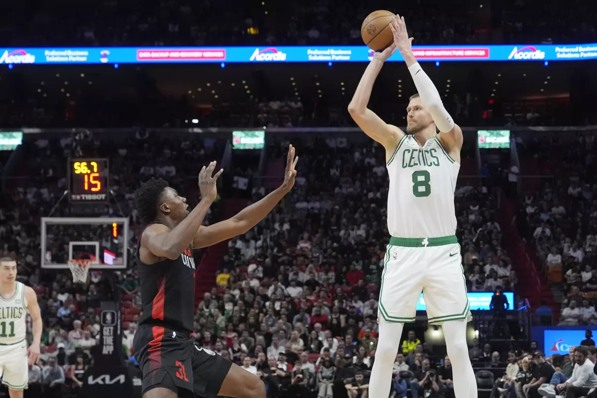 Los Celtics aplastan a los Miami