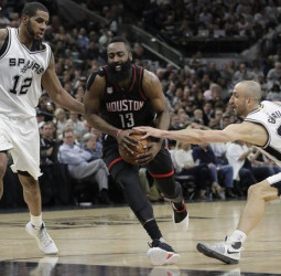 [0-1] Para empezar, paliza de los Rockets a los Spurs (126-99)