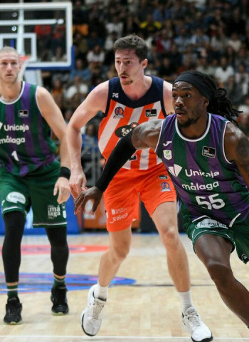 Unicaja se mantiene invicto tras imponerse al Leyma Coruña, 83-90