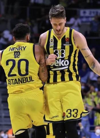 El Fenerbahce corta su mala racha ante el Bayern Múnich (81-76)
