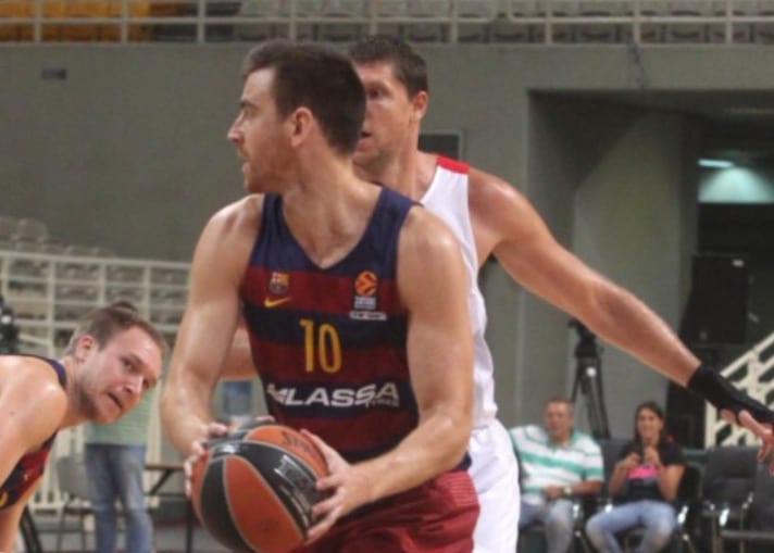 Claver tiene que salir escoltado del OAKA