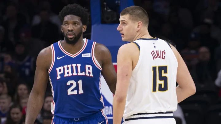 Joel Embiid y Nikola Jokic, el MVP está en juego