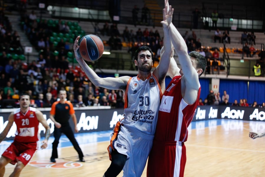Victoria en Milán para completar el 2 de 2 taronja en la semana europea (89-93)