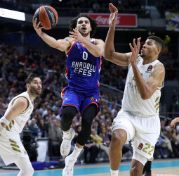 Refuerzo de lujo para la selección turca: Shane Larkin