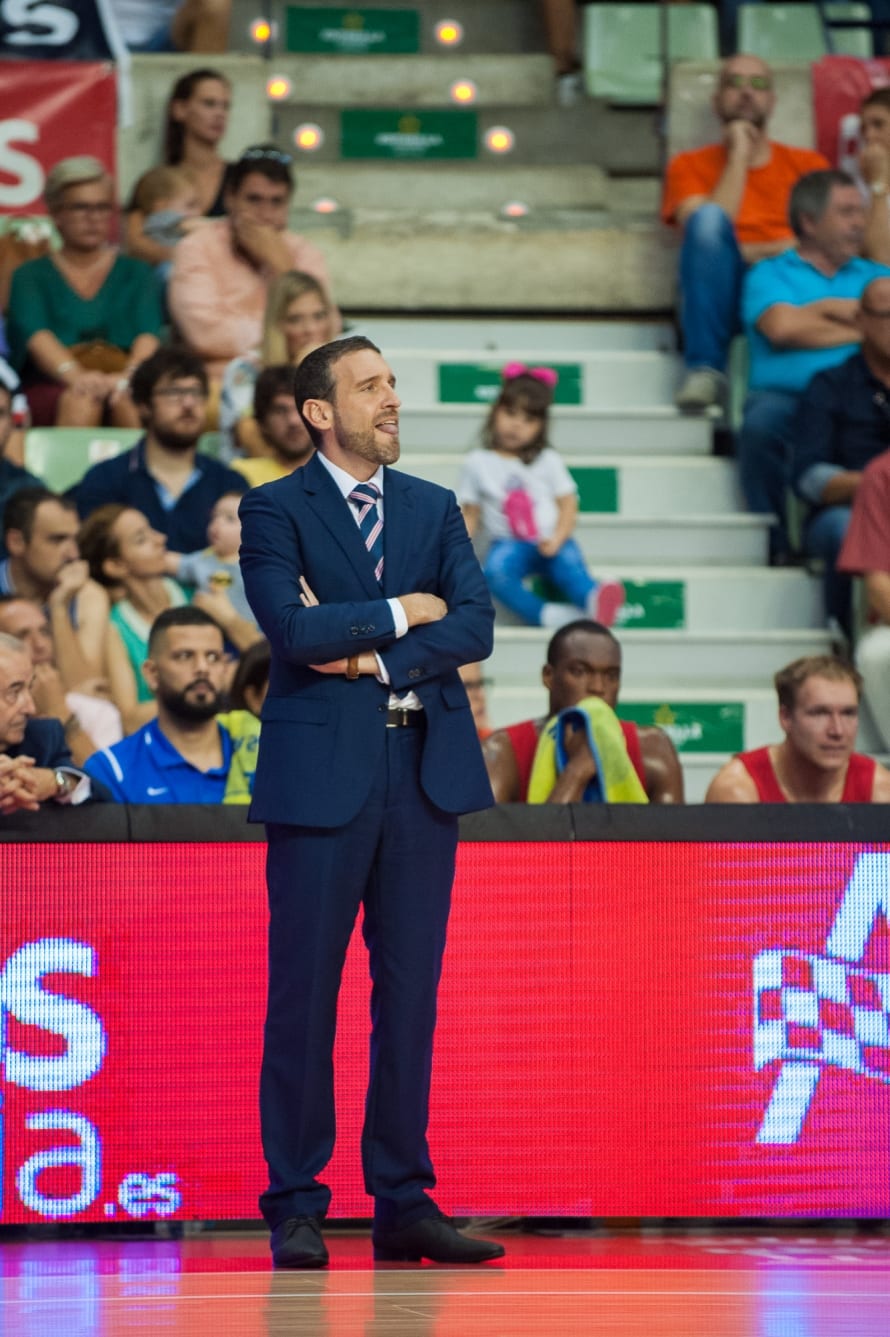 Navarro: “Tenemos que pensar exclusivamente en Valencia Basket”