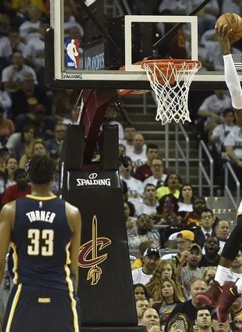 [1-0] Los Cavaliers se libran de milagro (108-109)