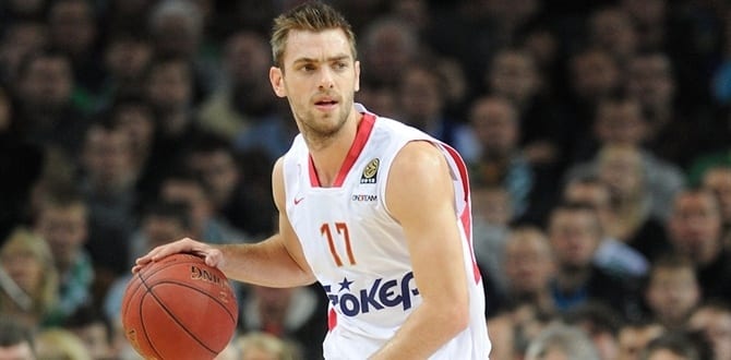 Los Grizzlies y los Hornets, tras la pista de Mantzaris
