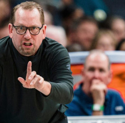 Los Raptors despiden a su entrenador Nick Nurse