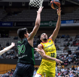 Amine Noua, Jugador de la Jornada 6