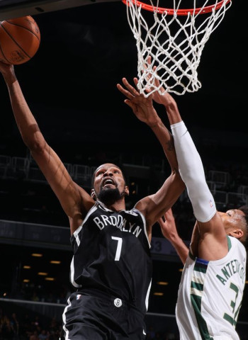 Los Nets superan a los Bucks en el primer partido de la serie (115-107) [1-0]