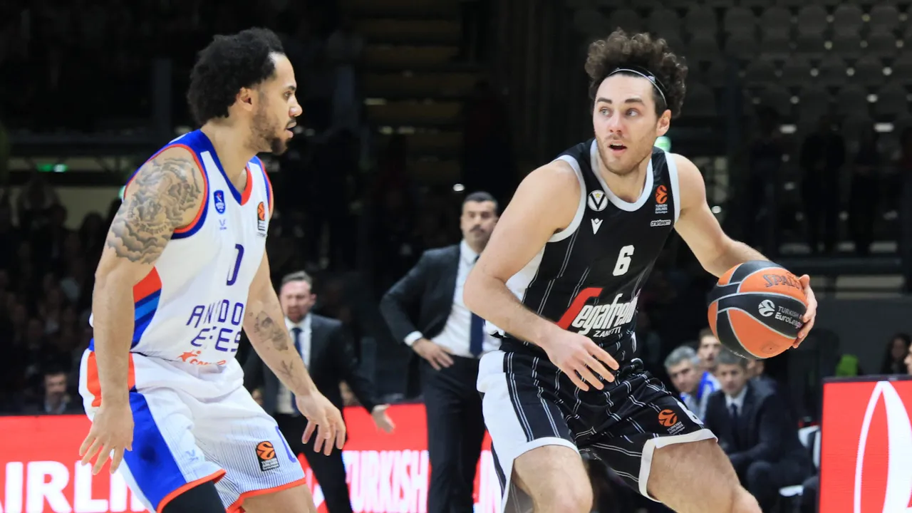 El Anadolu Efes no logra apagar el brillo de la Virtus Bolonia, 93-81