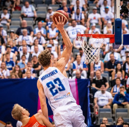 Finlandia en control de crucero ante los holandeses (88-67)