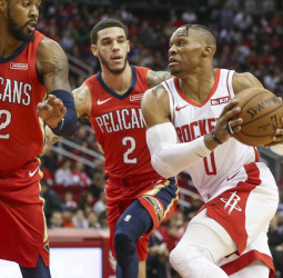 Westbrook supera a Magic Johnson en el ranking de triple-dobles