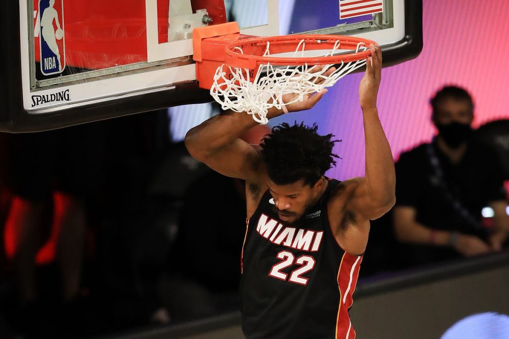 Los Heat colocan al borde del precipicio a los Bucks (115-100) [0-3]