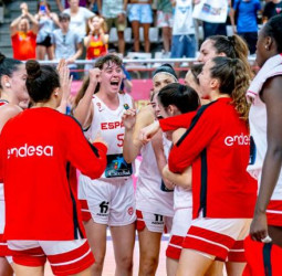 La U19F vuela hacia los cuartos de final del WiZink Center