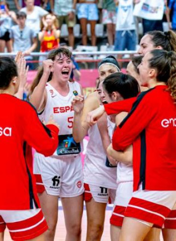 La U19F vuela hacia los cuartos de final del WiZink Center