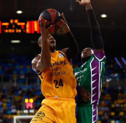 No pudo sumar la victoria el Unicaja en Gran Canaria (85-76)