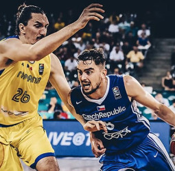 Hruban y Satoransky, demasiado para Rumanía (68-83)