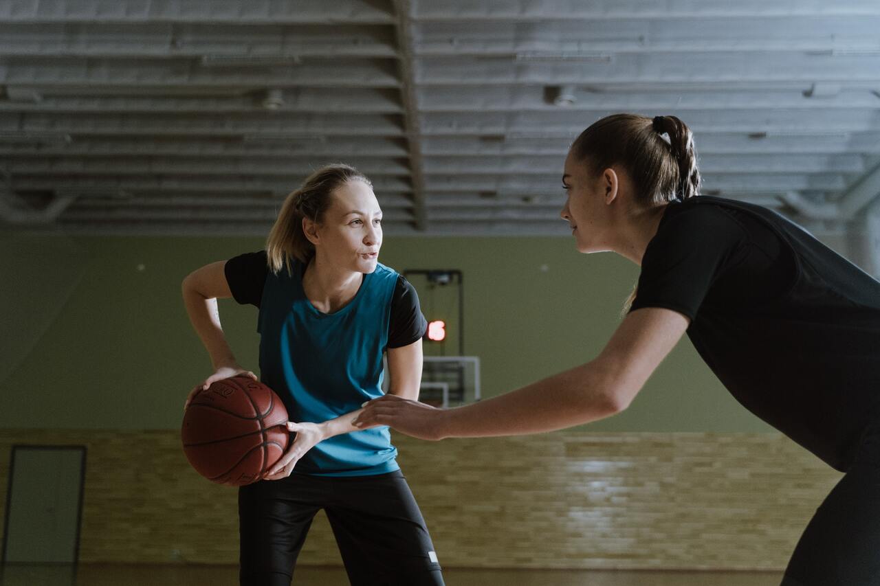El baloncesto, un deporte beneficioso para mente y cuerpo