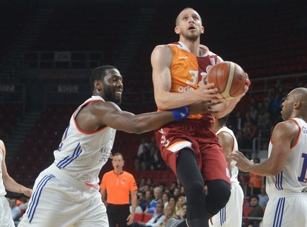 Anadolu quiere la vuelta de Sinan Guler