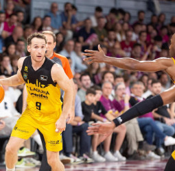 El Tenerife domina en Lleida de la mano de Shermadini, 72-84