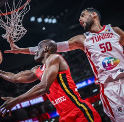 Salah Mejri se lesiona