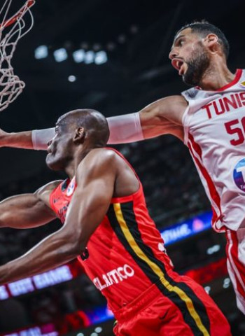 Salah Mejri se lesiona