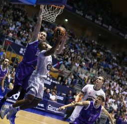La maldición de los bases estrella de Monbus Obradoiro