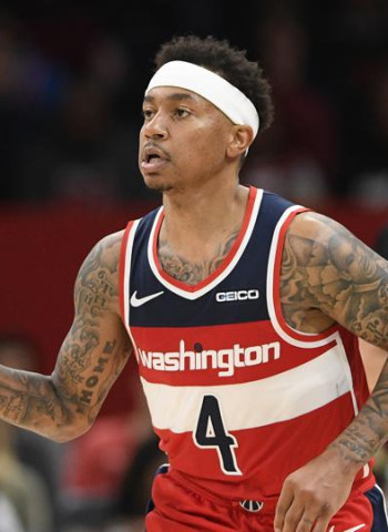 Isaiah Thomas negocia su vuelta a la NBA