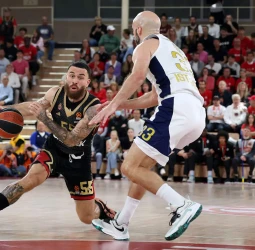 El AS Mónaco salva un match ball, 93-88 [1-1]