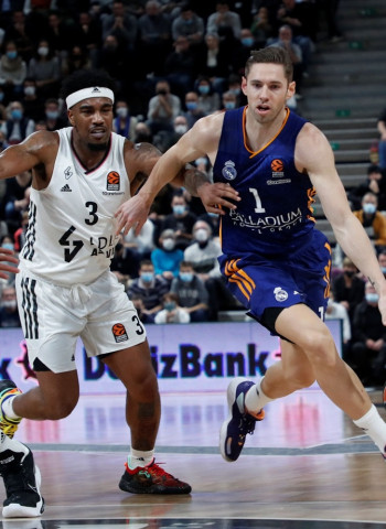 Valioso triunfo del Real Madrid en la difícil cancha del Asvel (74-87)