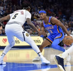 Unos erráticos Nuggets ceden ante los Thunder