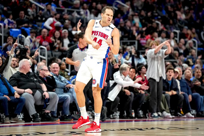 Los Detroit Pistons extienden el contrato de Bojan Bogdanovic