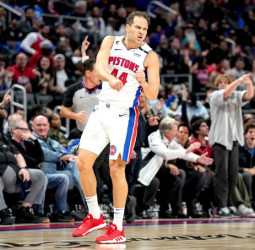 Los Detroit Pistons extienden el contrato de Bojan Bogdanovic