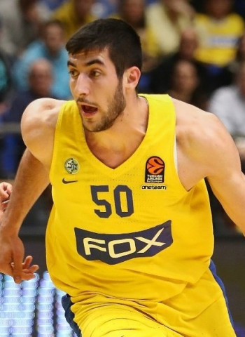 Maccabi renueva el contrato de Yovel Zoosman