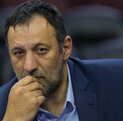 Vlade Divac dimite como GM de los Sacramento Kings