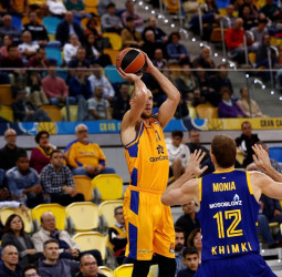 Clara derrota del Herbalife Gran Canaria ante el Khimki (70-99)