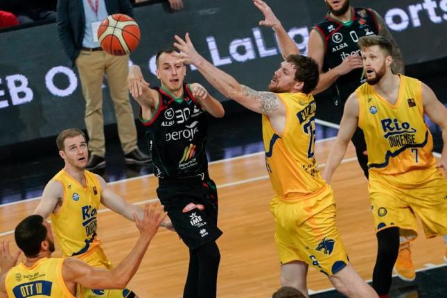 Iberojet Palma reafirma su temporada para alcanzar la final (77-61)