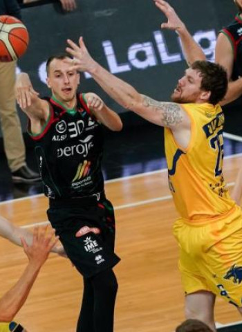 Iberojet Palma reafirma su temporada para alcanzar la final (77-61)